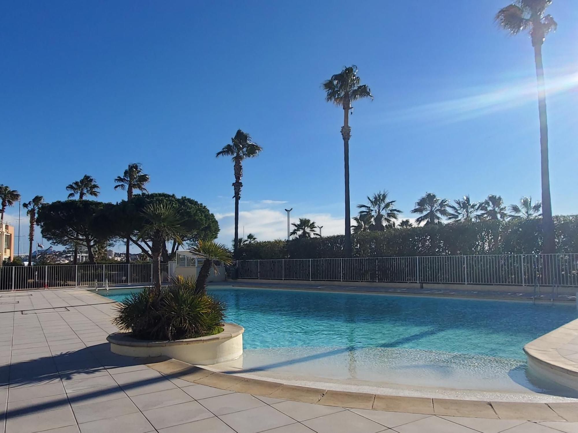Residence Cap Hermes, Incroyable Vue Sur Le Port, Frejus Exterior photo